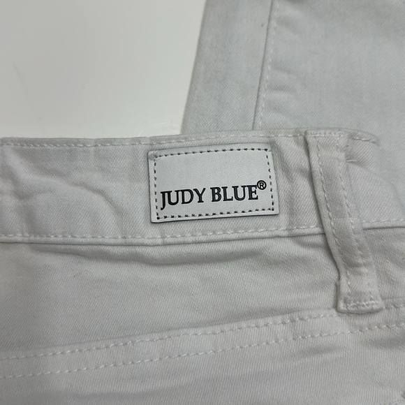 Judy Blue Mid Rise Button Fly White Stretch Skinny Jean item # 6O - Picture 4 of 6